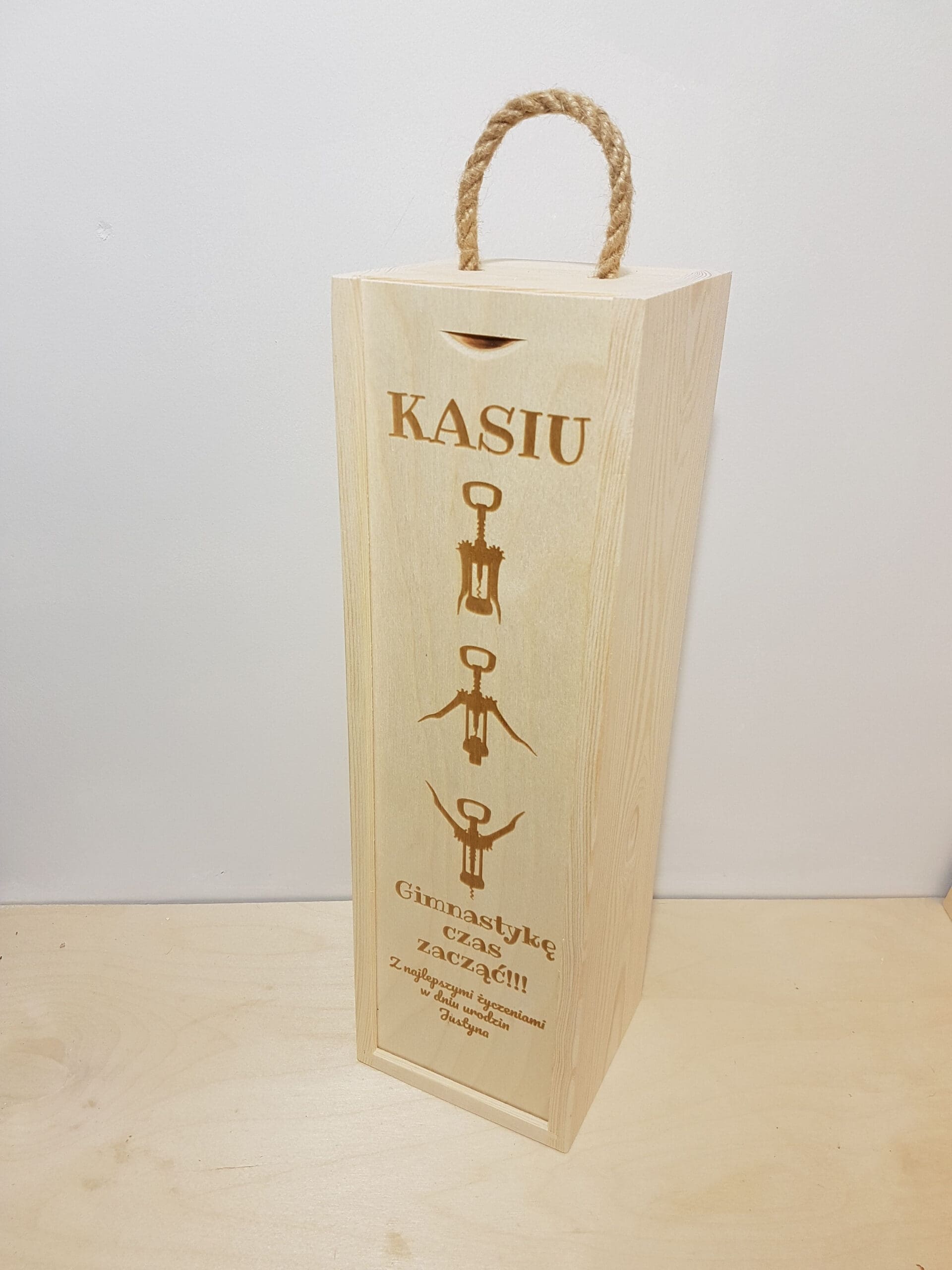 PERSONALIZOWANA SKRZYNKA NA ALKOHOL "Gimnastykę czas zacząć"