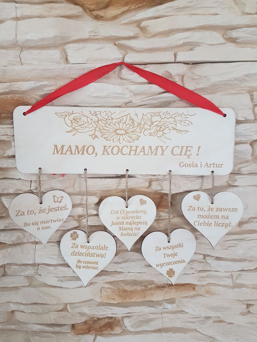 DUŻA GRAWEROWANA TABLICZKA Z SERCAMI DLA MAMY
