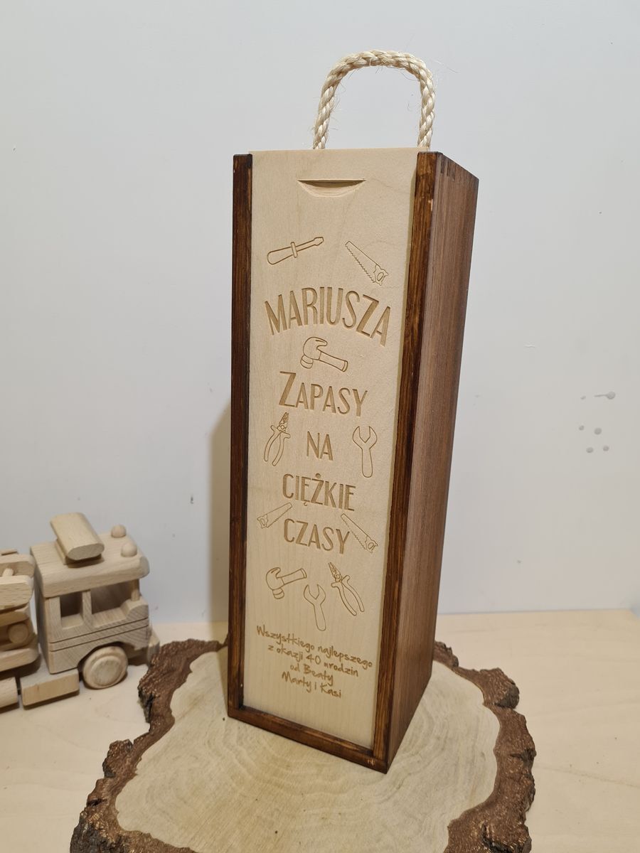 PERSONALIZOWANA SKRZYNKA NA ALKOHOL "DLA MAJSTERKOWICZA"