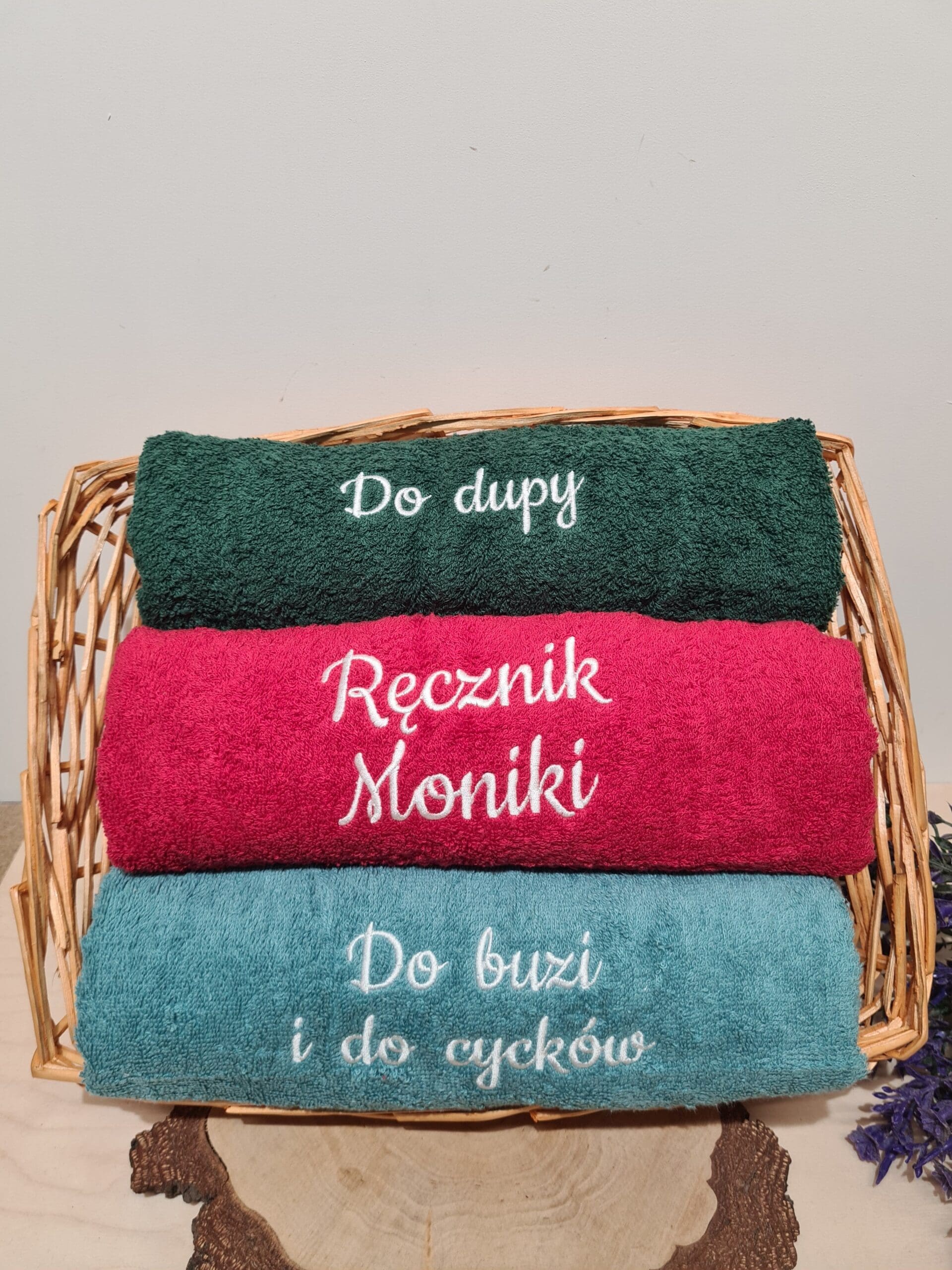 Zestaw trzech ręczników "Do buzi i do cycków, Do dupy, Ręcznik..."