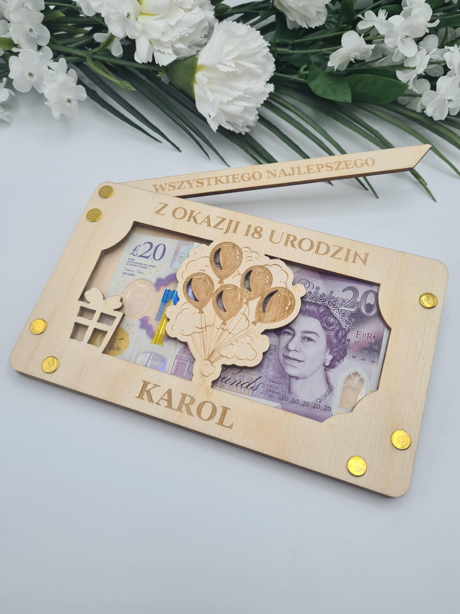 Drewniana koperta prezent na urodziny