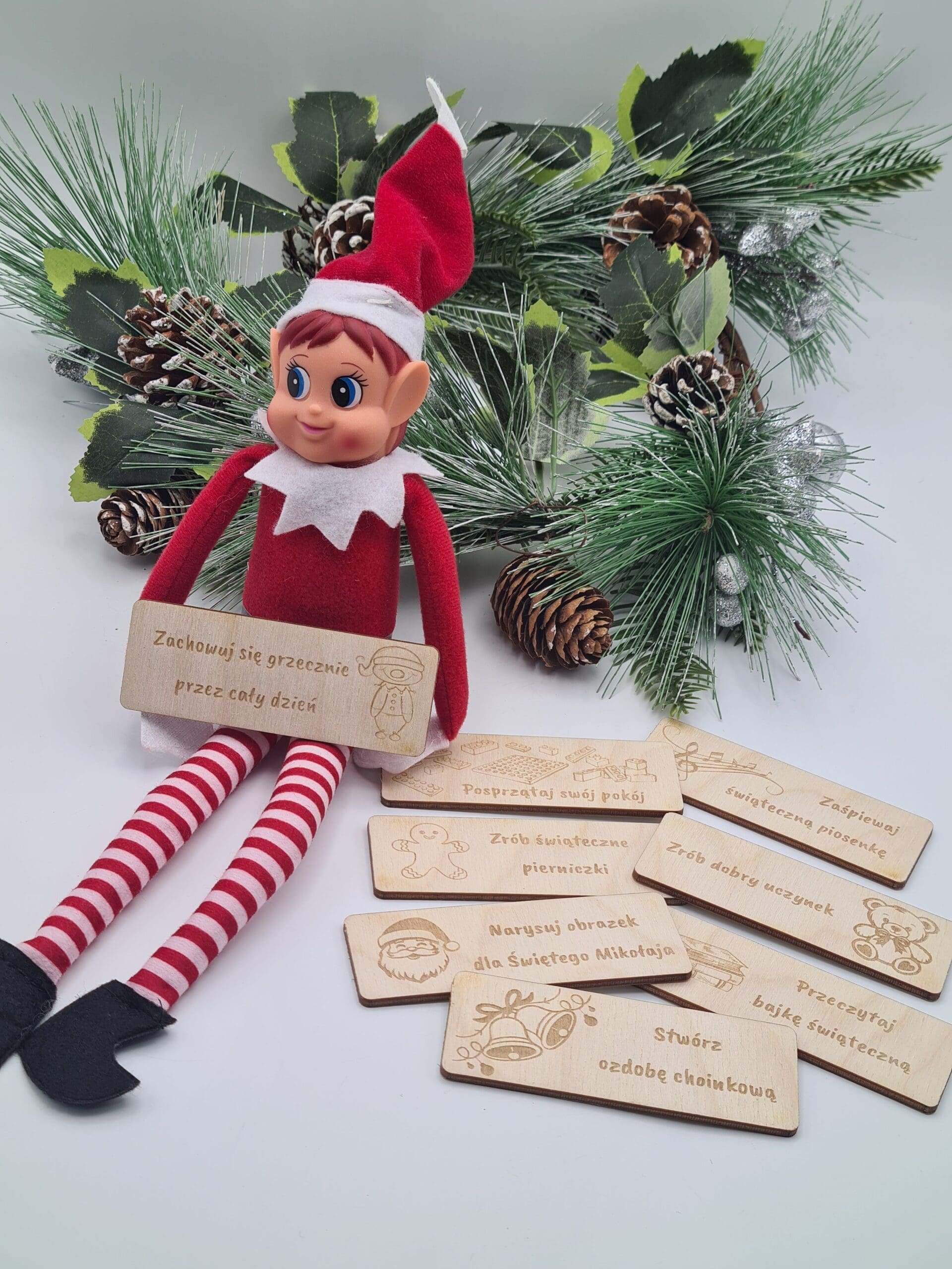 Elf z listem od Mikołaja