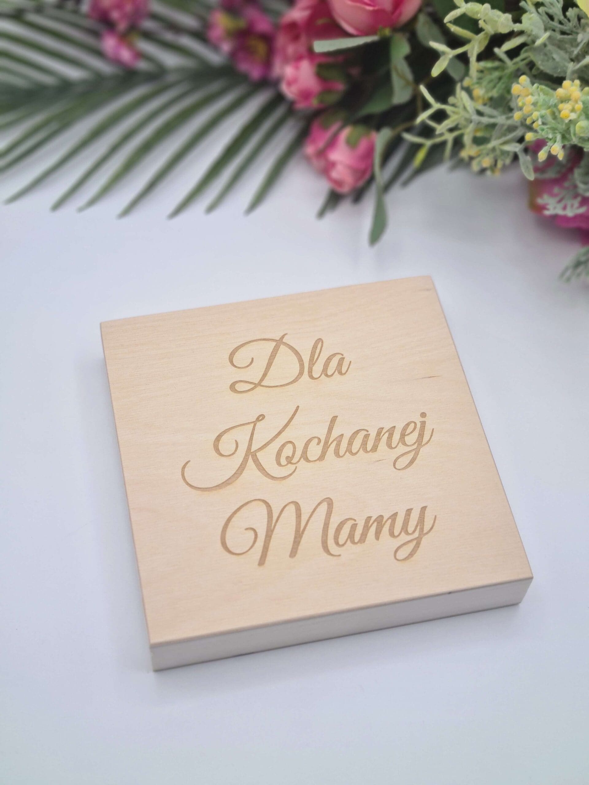 Personalizowane pudełko – wyjątkowy prezent dla mamy