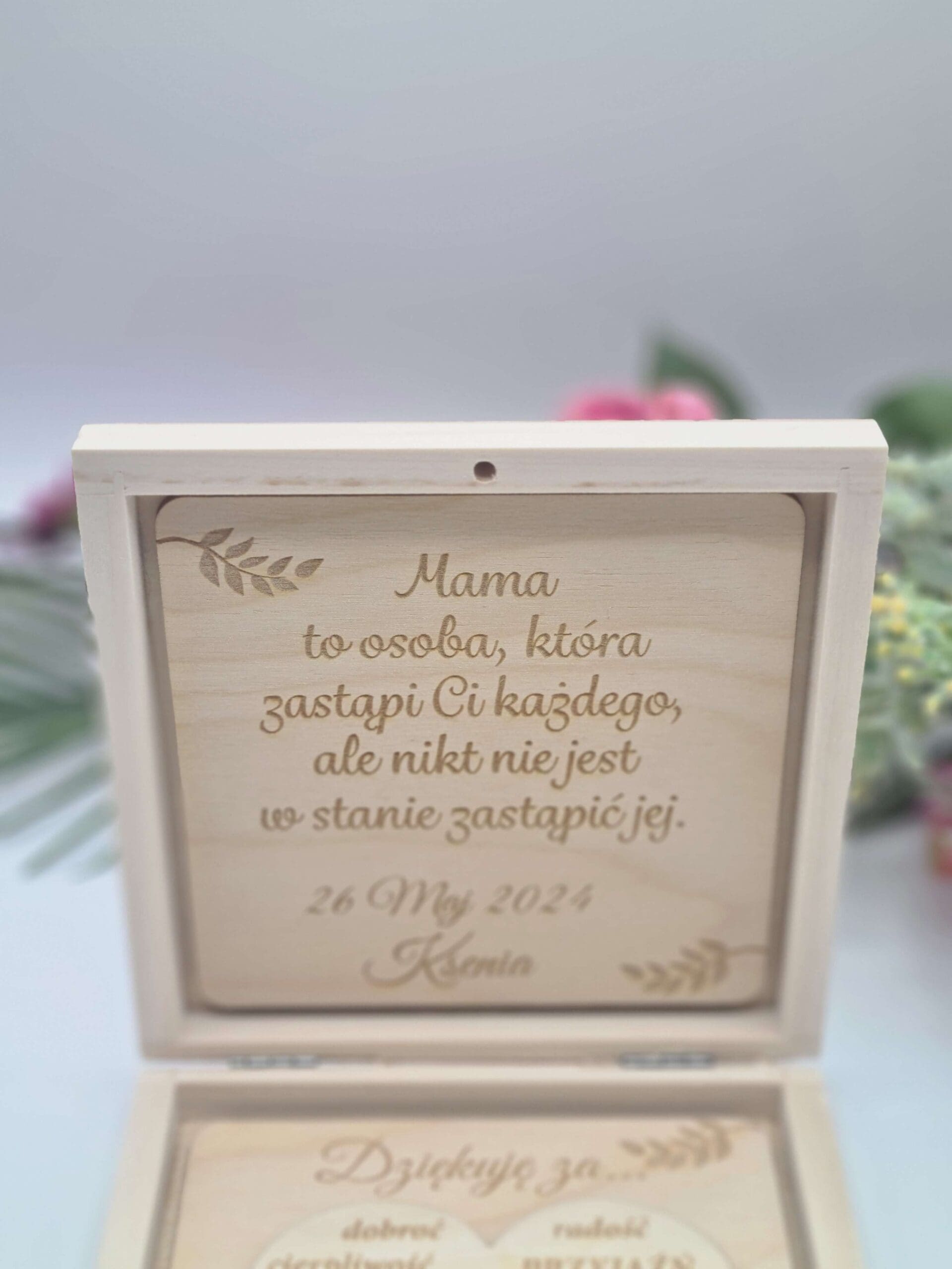 Personalizowane pudełko – wyjątkowy prezent dla mamy